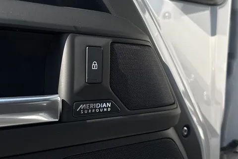  Land Rover Defender 110 3.0 D250 MHEV X-Dynamic HSE Auto 4WD Euro 6 (s/s) 5dr Thumbnail #30