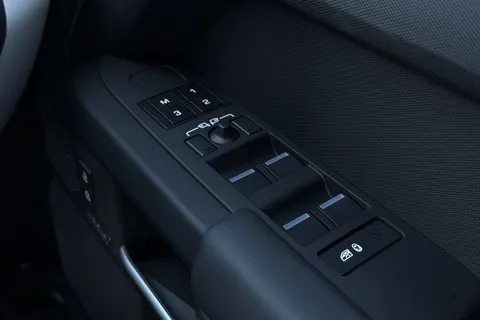  Land Rover Defender 110 3.0 D250 MHEV X-Dynamic HSE Auto 4WD Euro 6 (s/s) 5dr Thumbnail #33