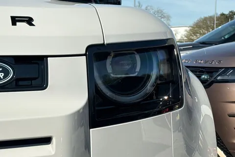  Land Rover Defender 110 3.0 D250 MHEV X-Dynamic HSE Auto 4WD Euro 6 (s/s) 5dr Thumbnail #54