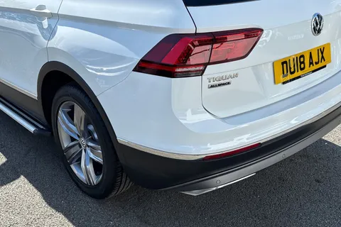 DU18AJX Volkswagen Tiguan Allspace 2.0 TDI 4Motion SEL 5dr DSG Thumbnail #7