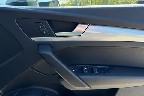 PJ18CVK Audi Q5 Sport 2.0 TFSI quattro 252 PS S tronic Thumbnail #21