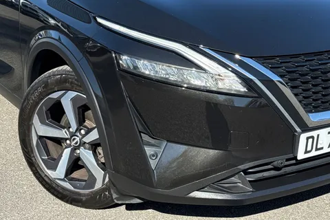 DL73VNR Nissan Qashqai 1.3 DIG-T MHEV N-Connecta XTRON Euro 6 (s/s) 5dr Thumbnail #26