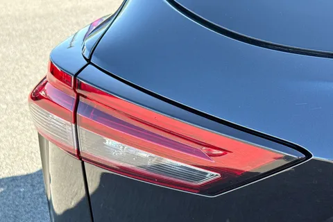 DL73VNR Nissan Qashqai 1.3 DIG-T MHEV N-Connecta XTRON Euro 6 (s/s) 5dr Thumbnail #32