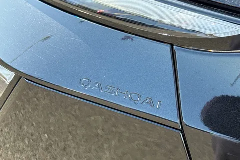 DL73VNR Nissan Qashqai 1.3 DIG-T MHEV N-Connecta XTRON Euro 6 (s/s) 5dr Thumbnail #33