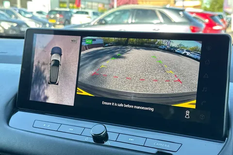 DL73VNR Nissan Qashqai 1.3 DIG-T MHEV N-Connecta XTRON Euro 6 (s/s) 5dr Thumbnail #47