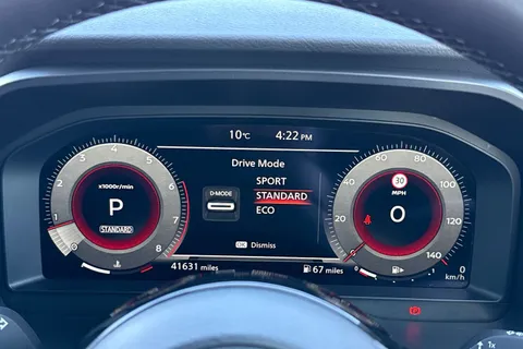 DL73VNR Nissan Qashqai 1.3 DIG-T MHEV N-Connecta XTRON Euro 6 (s/s) 5dr Thumbnail #48