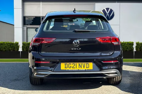 DG21NVD Volkswagen Golf 1.5 TSI 150 Style 5dr Thumbnail #5