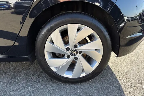 DG21NVD Volkswagen Golf 1.5 TSI 150 Style 5dr Thumbnail #13