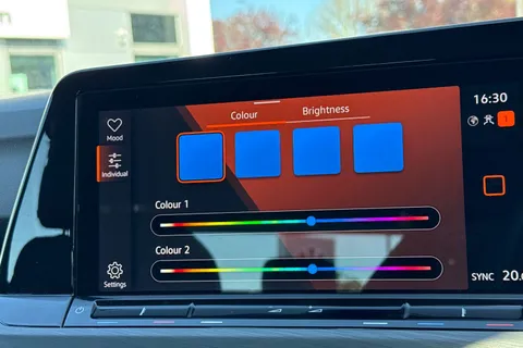 DG21NVD Volkswagen Golf 1.5 TSI 150 Style 5dr Thumbnail #31