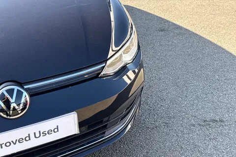 DG21NVD Volkswagen Golf 1.5 TSI 150 Style 5dr Thumbnail #38