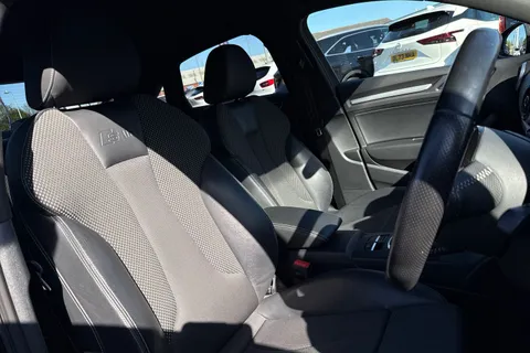 24 of 54 for Audi A3 2.0 TDI S line Euro 6 (s/s) 4dr (Nav)