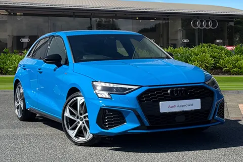 PY73GXW Audi A3 Black Edition 35 TFSI  150 PS S tronic Thumbnail #2