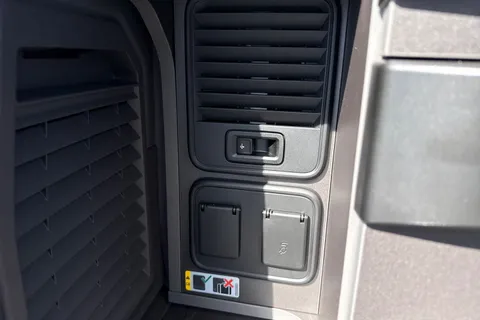 DA26XRX Volkswagen California Beach T7 SWB 150PS 2.0 TDi DSG - Camper Heater Thumbnail #34