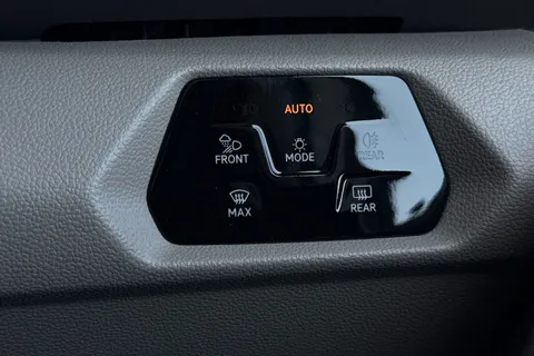 DA26TOV Volkswagen California Beach T7 SWB 150PS 2.0 TDi DSG - Camper Heater Thumbnail #40