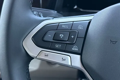 DA26TOV Volkswagen California Beach T7 SWB 150PS 2.0 TDi DSG - Camper Heater Thumbnail #42