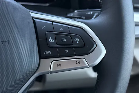 DA26TOV Volkswagen California Beach T7 SWB 150PS 2.0 TDi DSG - Camper Heater Thumbnail #43