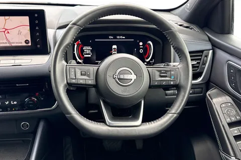 RY72BUP Nissan Qashqai 1.3 DIG-T MHEV Tekna+ XTRON Euro 6 (s/s) 5dr Thumbnail #31