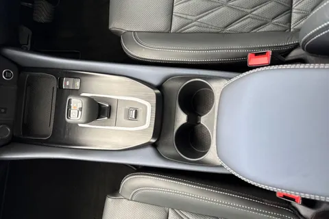 RY72BUP Nissan Qashqai 1.3 DIG-T MHEV Tekna+ XTRON Euro 6 (s/s) 5dr Thumbnail #37