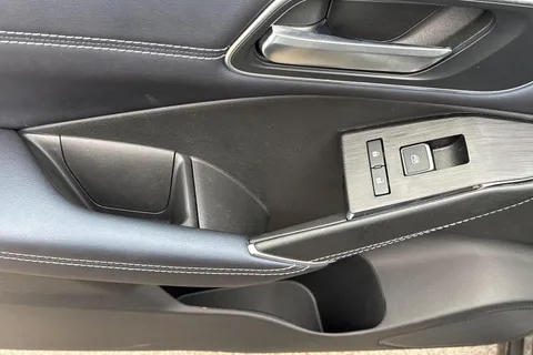 RY72BUP Nissan Qashqai 1.3 DIG-T MHEV Tekna+ XTRON Euro 6 (s/s) 5dr Thumbnail #39