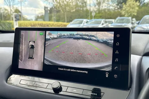 RY72BUP Nissan Qashqai 1.3 DIG-T MHEV Tekna+ XTRON Euro 6 (s/s) 5dr Thumbnail #51