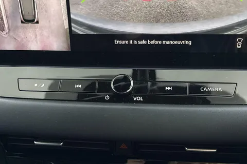 RY72BUP Nissan Qashqai 1.3 DIG-T MHEV Tekna+ XTRON Euro 6 (s/s) 5dr Thumbnail #52