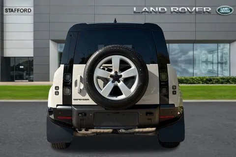 Land Rover Defender 90 3.0 D250 MHEV X-Dynamic SE Auto 4WD Euro 6 (s/s) 3dr Thumbnail #7