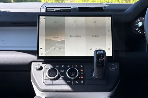 Land Rover Defender 90 3.0 D250 MHEV X-Dynamic SE Auto 4WD Euro 6 (s/s) 3dr Thumbnail #15