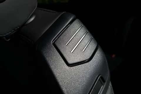 Land Rover Defender 90 3.0 D250 MHEV X-Dynamic SE Auto 4WD Euro 6 (s/s) 3dr Thumbnail #27