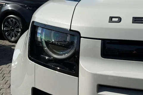 Land Rover Defender 90 3.0 D250 MHEV X-Dynamic SE Auto 4WD Euro 6 (s/s) 3dr Thumbnail #40