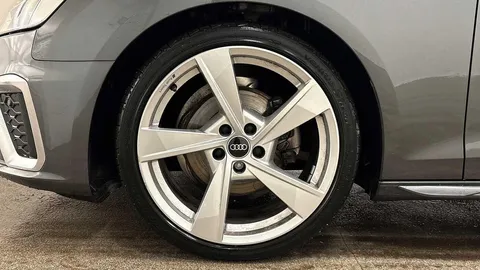 LT23NWG Audi A4 S line 35 TFSI  150 PS S tronic Thumbnail #6