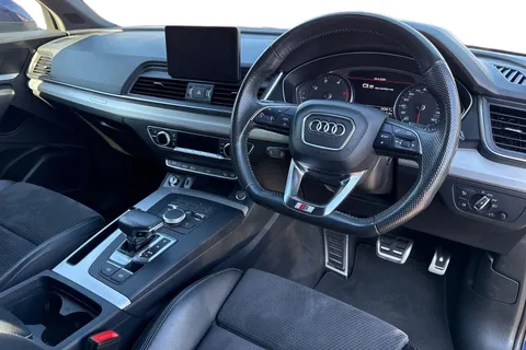 ND18UKJ Audi Q5 2.0 TDI 40 S line S Tronic quattro Euro 6 (s/s) 5dr Thumbnail #19