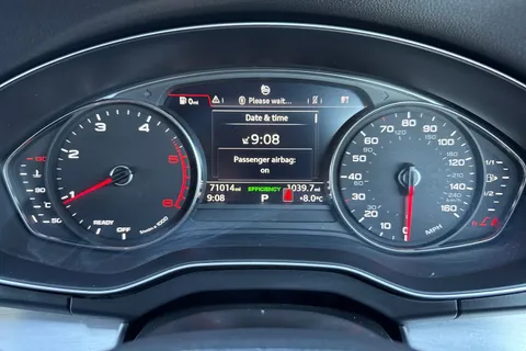 ND18UKJ Audi Q5 2.0 TDI 40 S line S Tronic quattro Euro 6 (s/s) 5dr Thumbnail #39