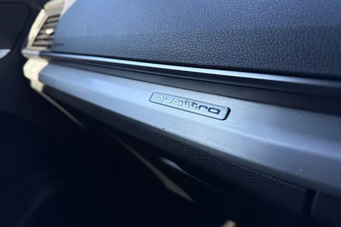 ND18UKJ Audi Q5 2.0 TDI 40 S line S Tronic quattro Euro 6 (s/s) 5dr Thumbnail #48