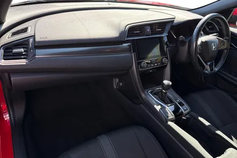 WA19ZND Honda Civic 1.0 VTEC Turbo SR Euro 6 (s/s) 5dr Thumbnail #17