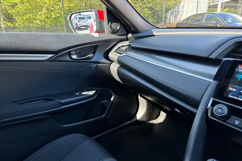 WA19ZND Honda Civic 1.0 VTEC Turbo SR Euro 6 (s/s) 5dr Thumbnail #41