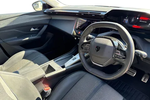 13 of 59 for PEUGEOT 308 1.2 PureTech Allure EAT Euro 6 (s/s) 5dr
