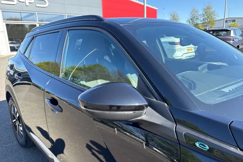 RO71XUZ PEUGEOT e-2008 50kWh GT Auto 5dr Thumbnail #29