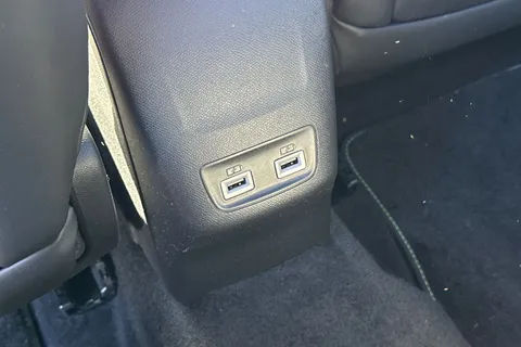 RO71XUZ PEUGEOT e-2008 50kWh GT Auto 5dr Thumbnail #35