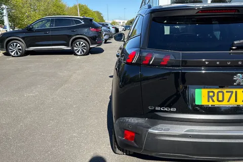 RO71XUZ PEUGEOT e-2008 50kWh GT Auto 5dr Thumbnail #37