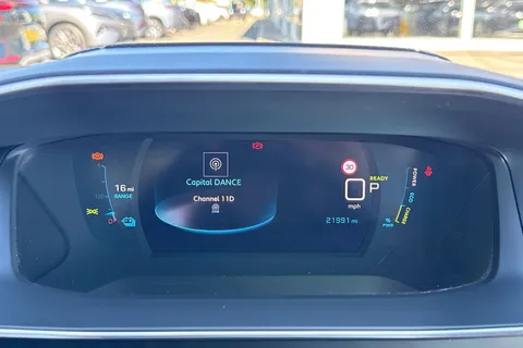 RO71XUZ PEUGEOT e-2008 50kWh GT Auto 5dr Thumbnail #44