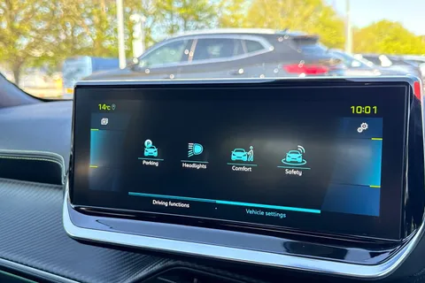 RO71XUZ PEUGEOT e-2008 50kWh GT Auto 5dr Thumbnail #53