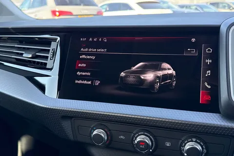 DA24FJU Audi A1 Sport 30 TFSI  110 PS 6-speed Thumbnail #40