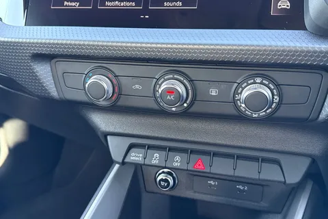 DA24FJU Audi A1 Sport 30 TFSI  110 PS 6-speed Thumbnail #46