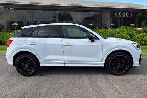 DG75XEV Audi Q2 Black Edition 30 TFSI  116 PS 6-speed Thumbnail #4