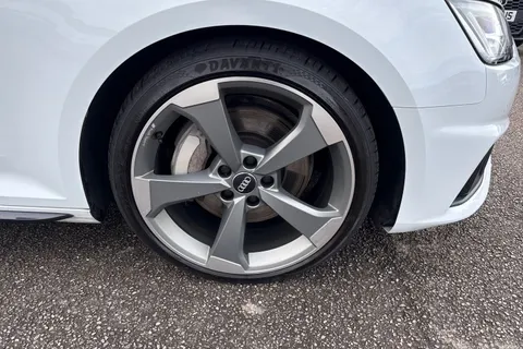 FB19OLU Audi A4 Black Edition 45 TFSI quattro 245 PS S tronic Thumbnail #13