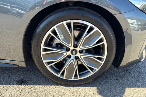  Audi A5 2.0 TDI S line Saloon S Tronic quattro Euro 6 (s/s) 5dr Thumbnail #10