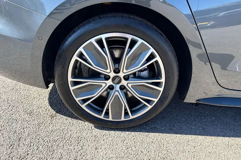  Audi A5 2.0 TDI S line Saloon S Tronic quattro Euro 6 (s/s) 5dr Thumbnail #13