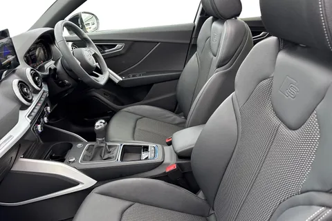 DG75XEV Audi Q2 Black Edition 30 TFSI  116 PS 6-speed Thumbnail #17