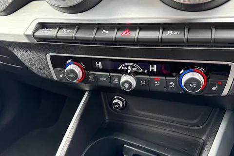 DG75XEV Audi Q2 Black Edition 30 TFSI  116 PS 6-speed Thumbnail #23