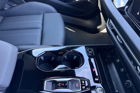  Audi A5 2.0 TDI S line Saloon S Tronic quattro Euro 6 (s/s) 5dr Thumbnail #23